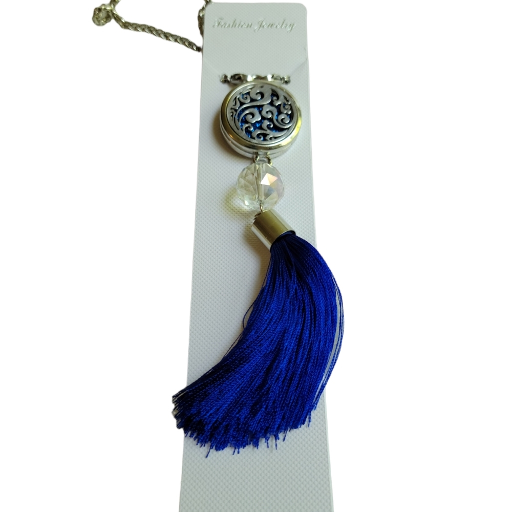 Pendant With Removable Bracelet Chain. Silver tone with Blue accent NWOT